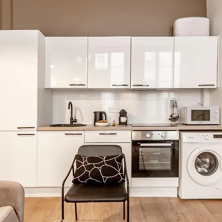 Sweett - Temple Apartment