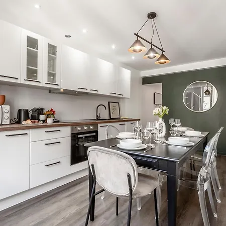 Sweett - Temple Апартаменты